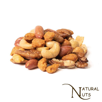 deze knapperige kruidige notenmix bestaat uit Djakarta kruiden, vliespinda gezouten, cashew gezouten, pecannoten ongezouten en katjang pedis.
