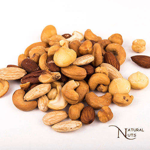 Gebrande en gezouten notenmelange met cashewnoten, macadamia, pecannoten, amandelen en arachideolie.